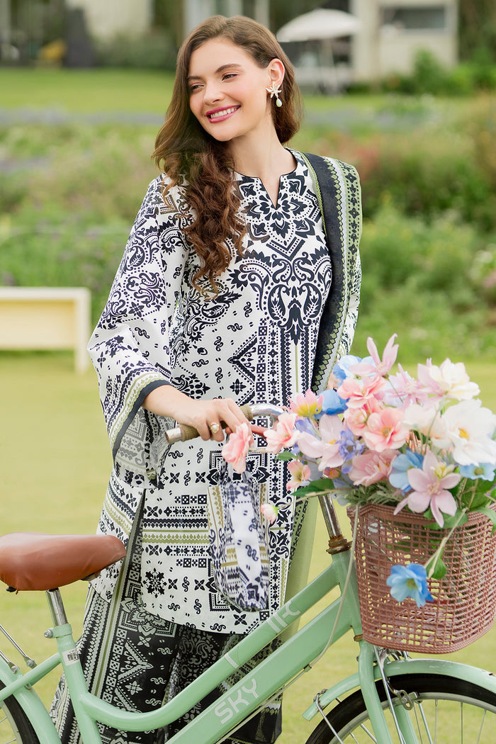 Jazmin | Summer Lawn 26 | USE-9237