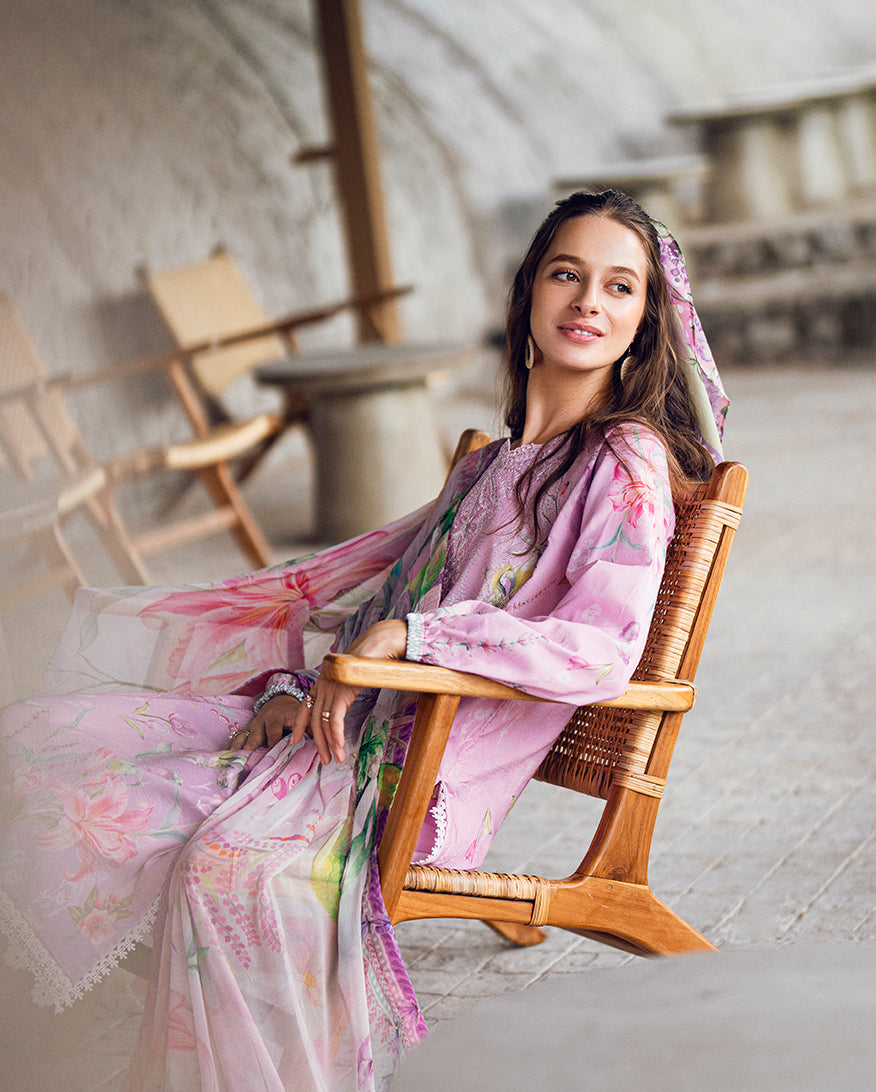 Roheenaz | Garden Veal Printed Lawn 25 | Rosey Daze
