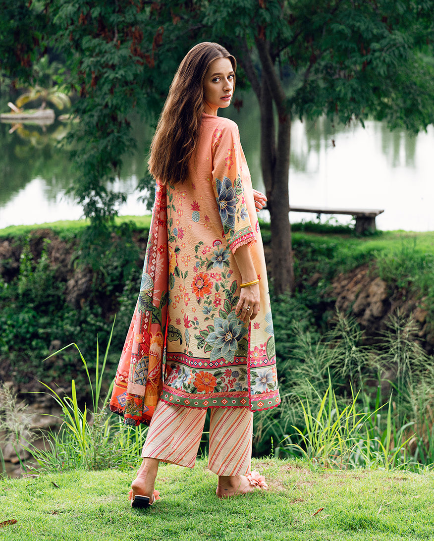 Roheenaz | Garden Veal Printed Lawn 25 | Petal Glaze