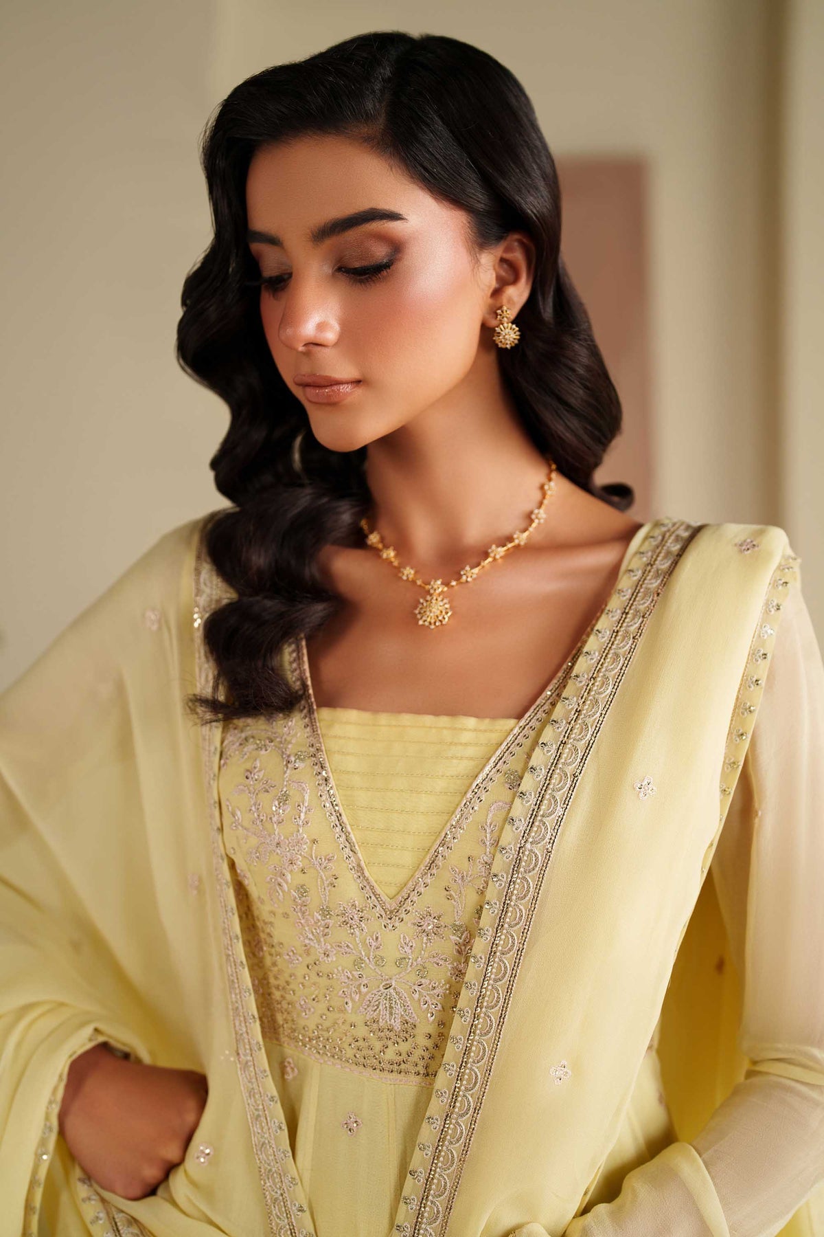 Akbar Aslam | Formal Pret | Ayla