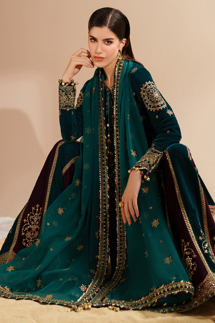 Jazmin | Velvet Vogue 25 | VVF D-8