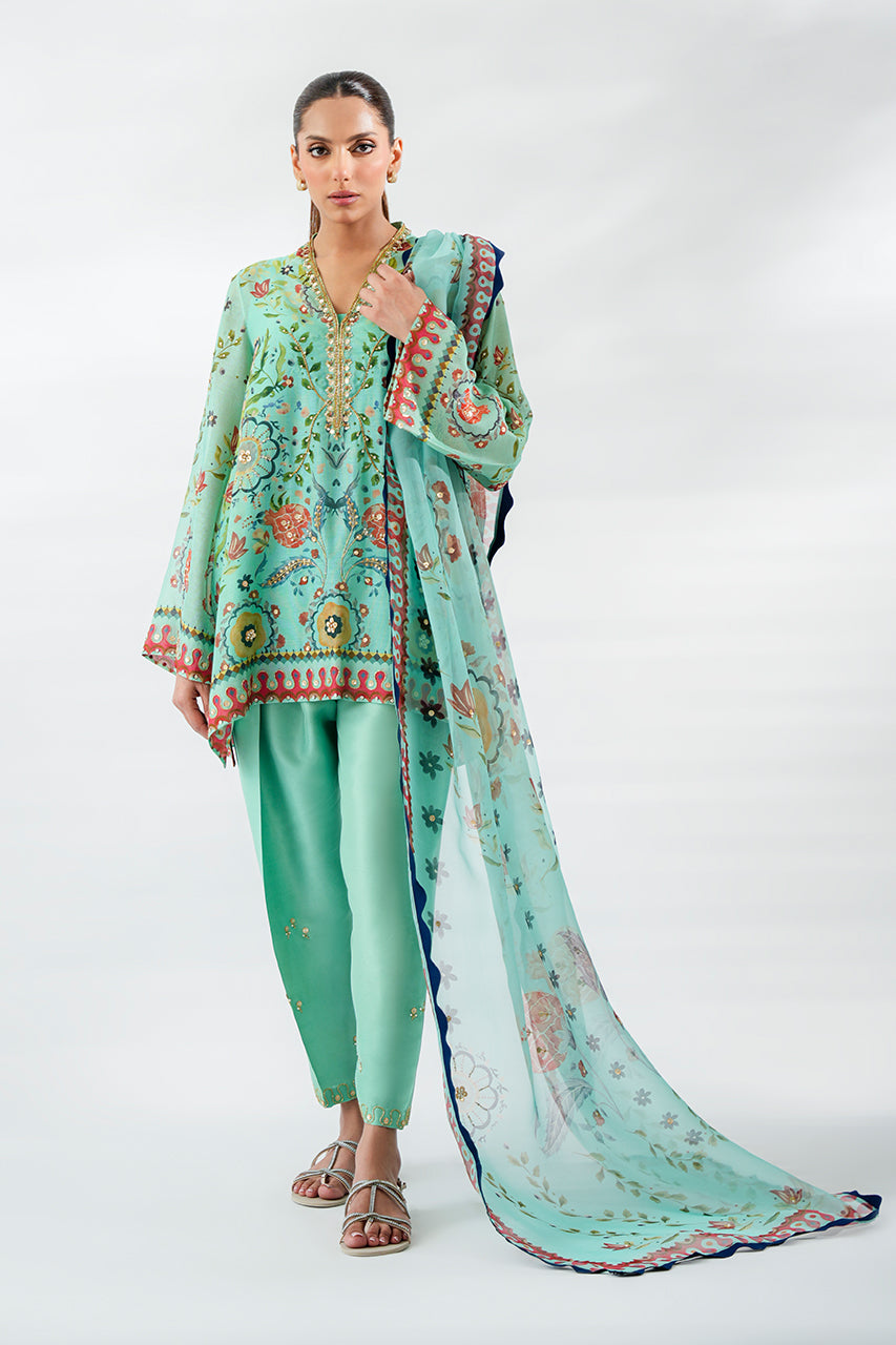 Sania Maskatiya | Fall Festive Glimmer | Este