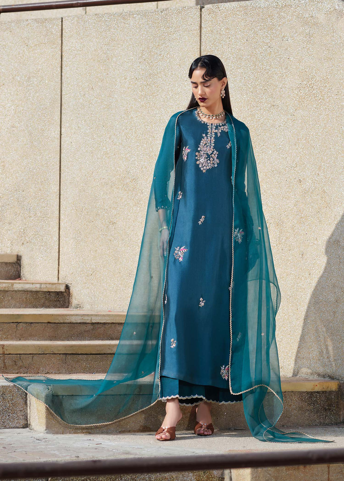 Mahum Asad | Sarai Luxury Formals | Emerald Command