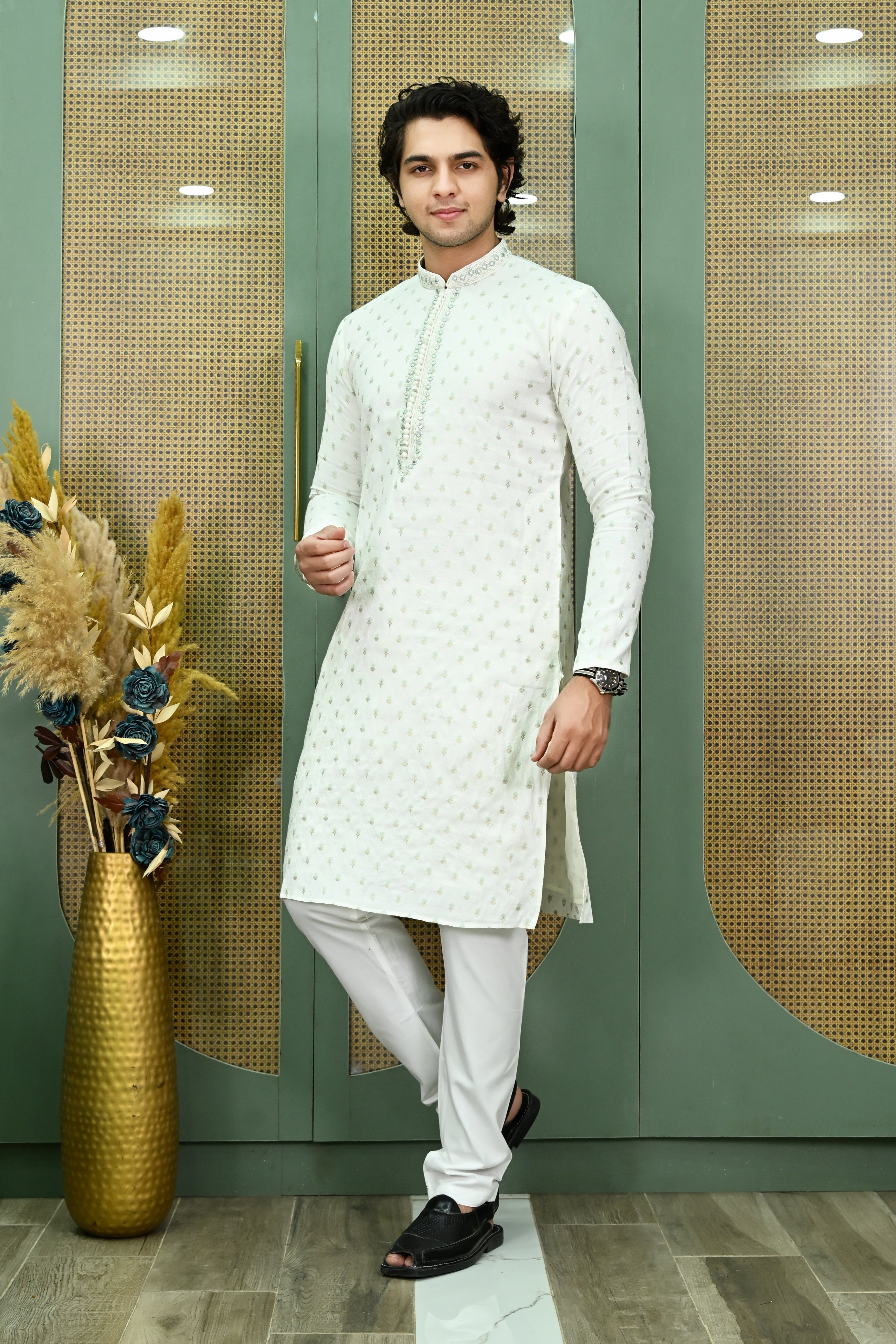 Men's White Embroidered Georgette Kurta Pajama