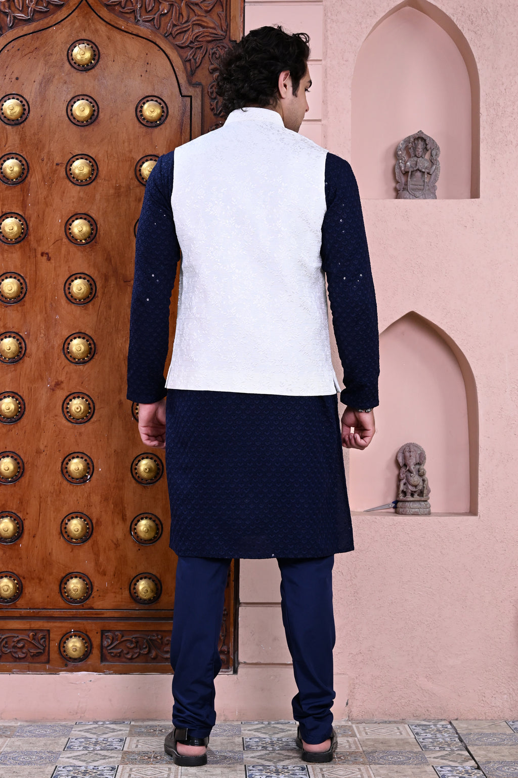 Men's White Jacquard Style Waist Coat