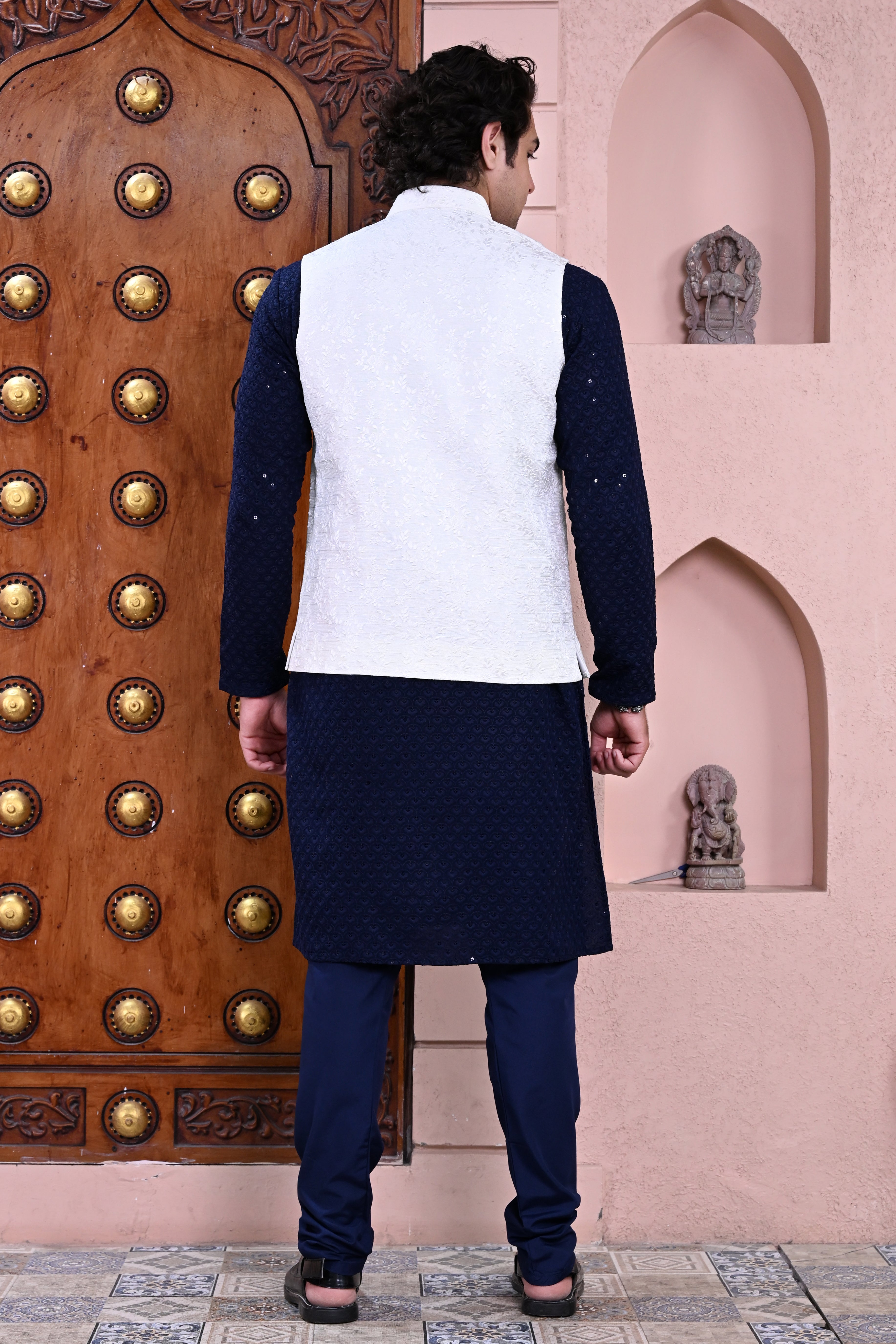 Men's White Jacquard Style Waist Coat