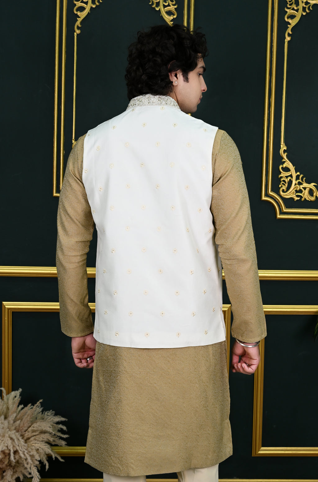 Men's White embroidered Waist Coat