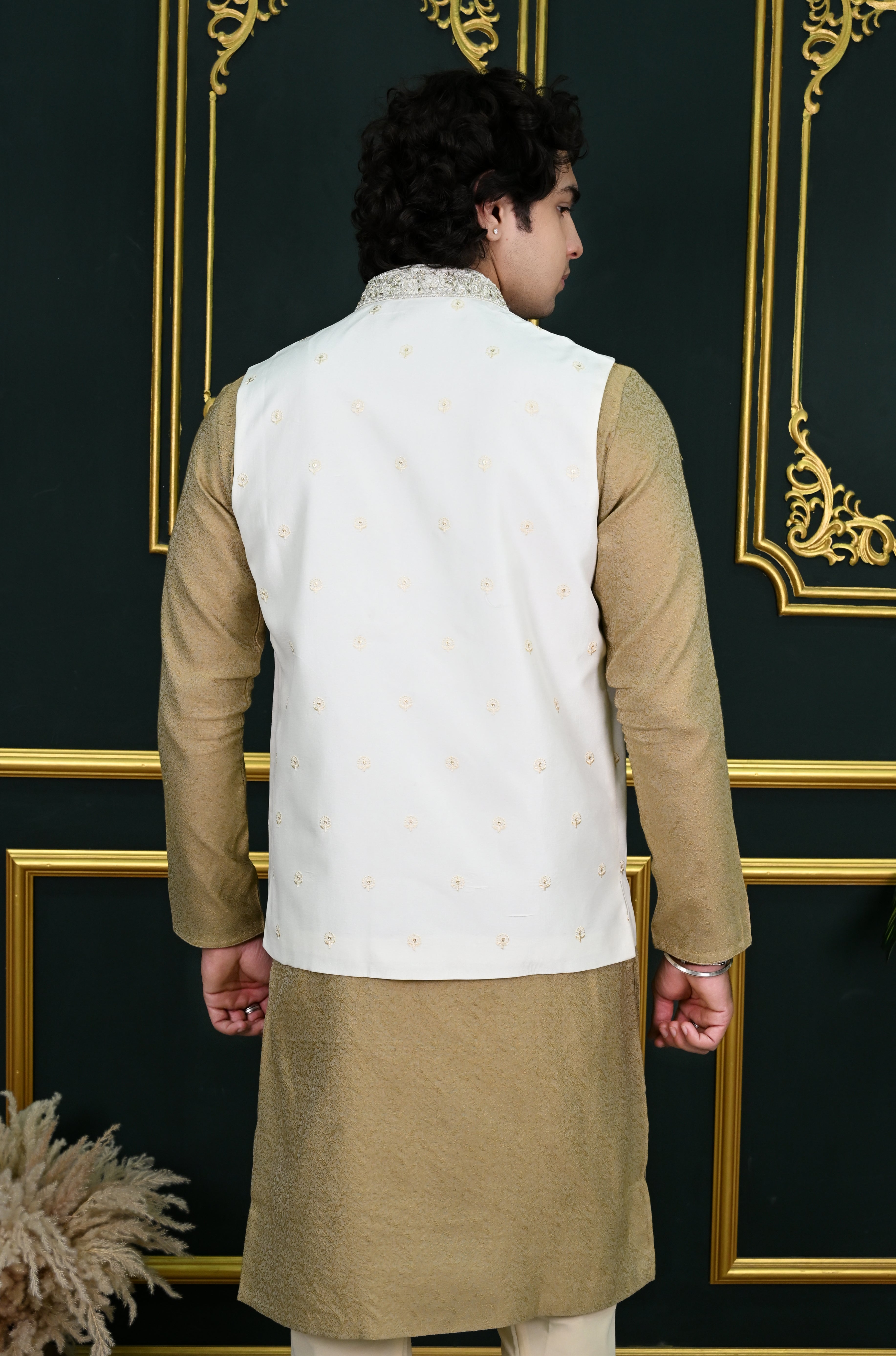 Men's White embroidered Waist Coat