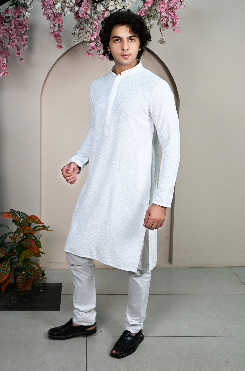Men's White Chikankari Embroidered Kurta Pajama