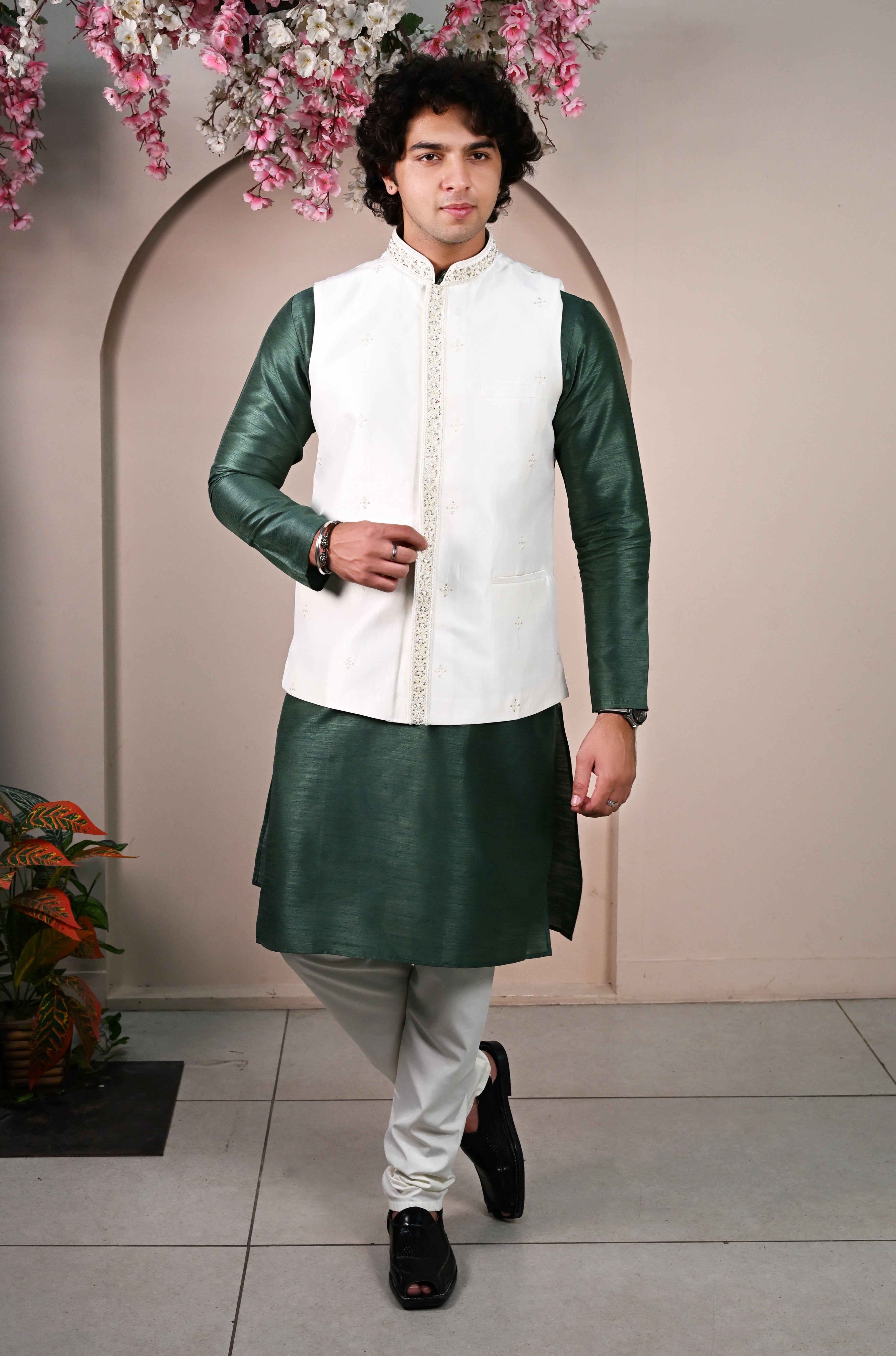 Men's White Sequins Embroidered Waist Coat Main image