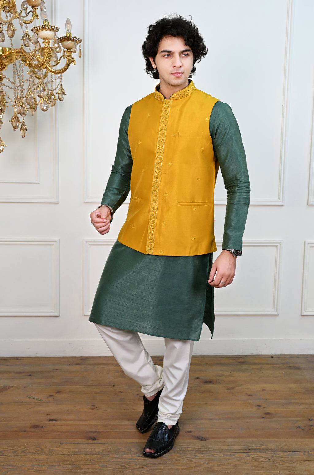 Men's Yellow Sequins Embroidered Waist Coat