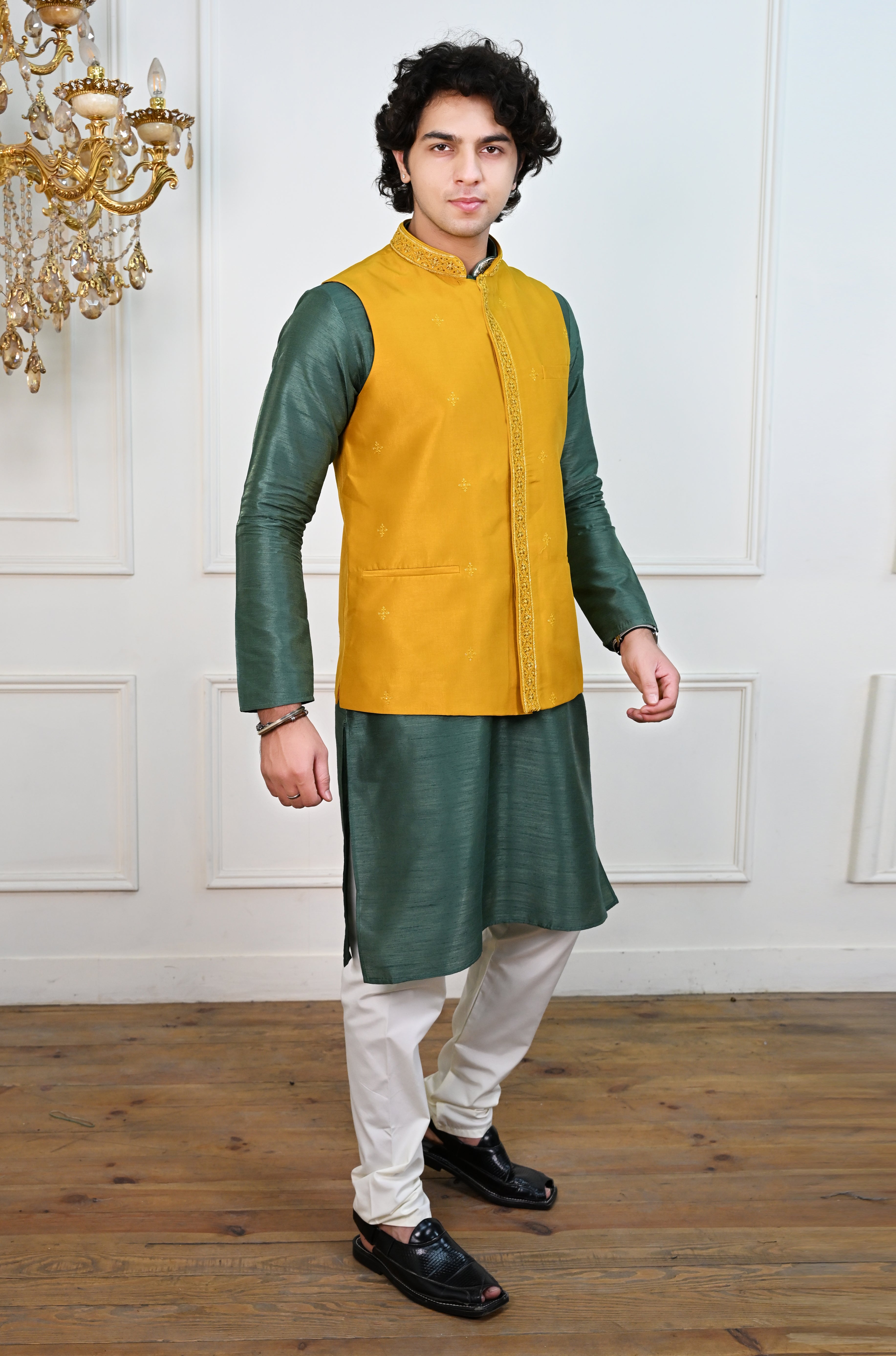 Men's Yellow Sequins Embroidered Waist Coat