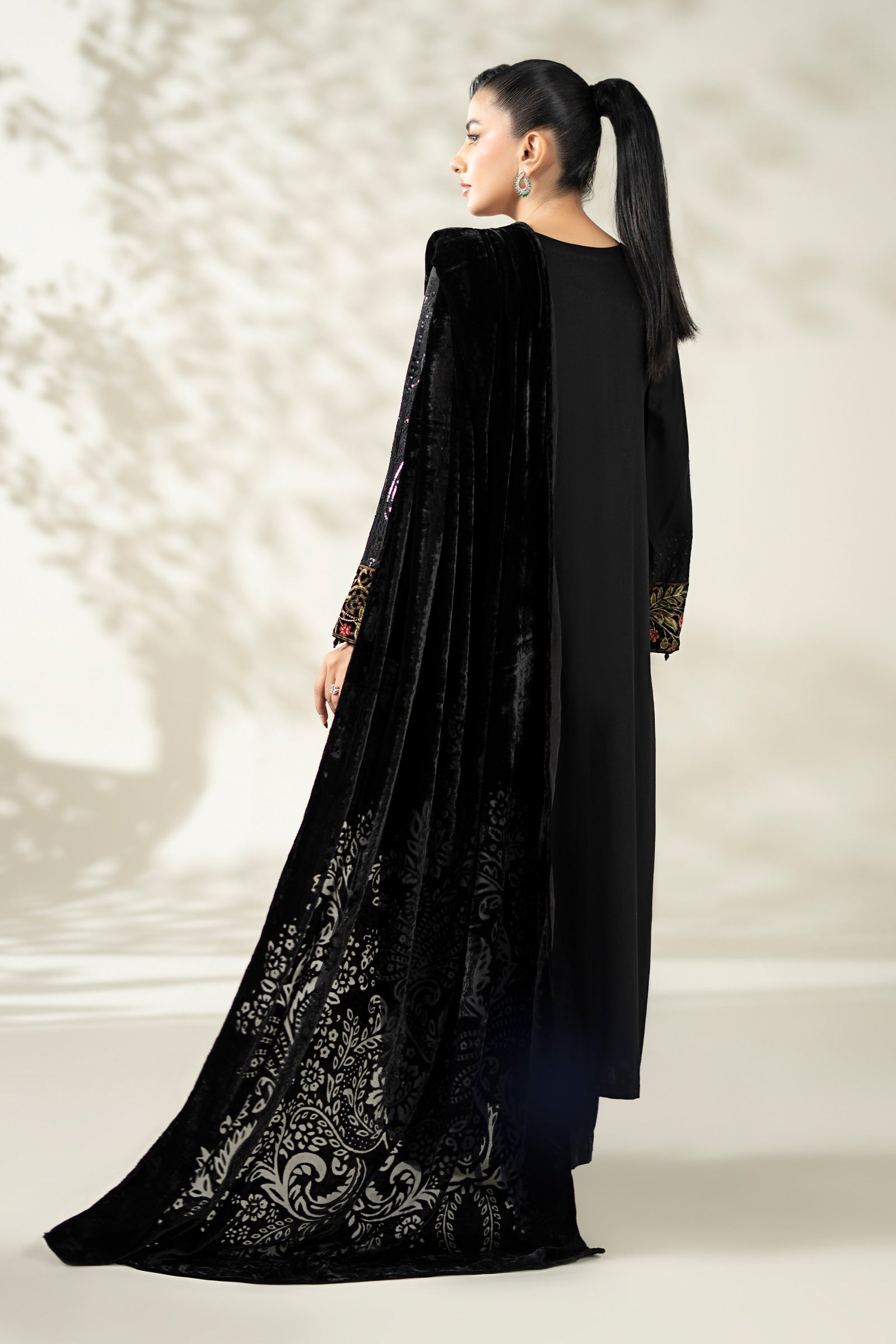 Maria B | Luxury Winter Pret 25 | DW-W25-20-Black