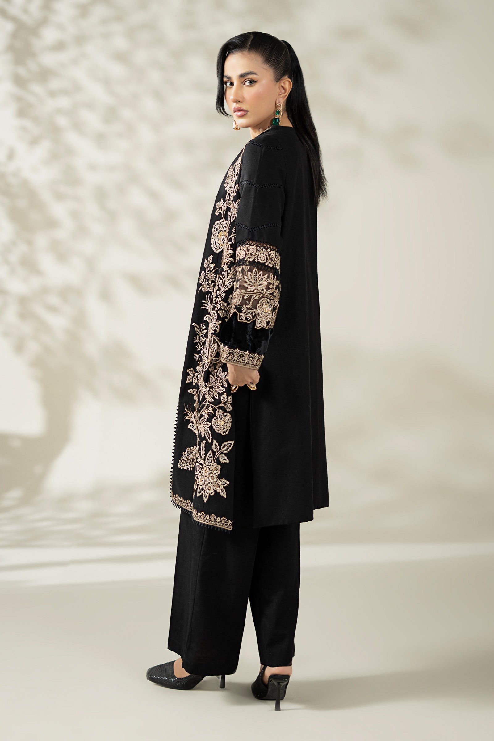 Maria B | Luxury Winter Pret 25 | DW-W25-43-Black