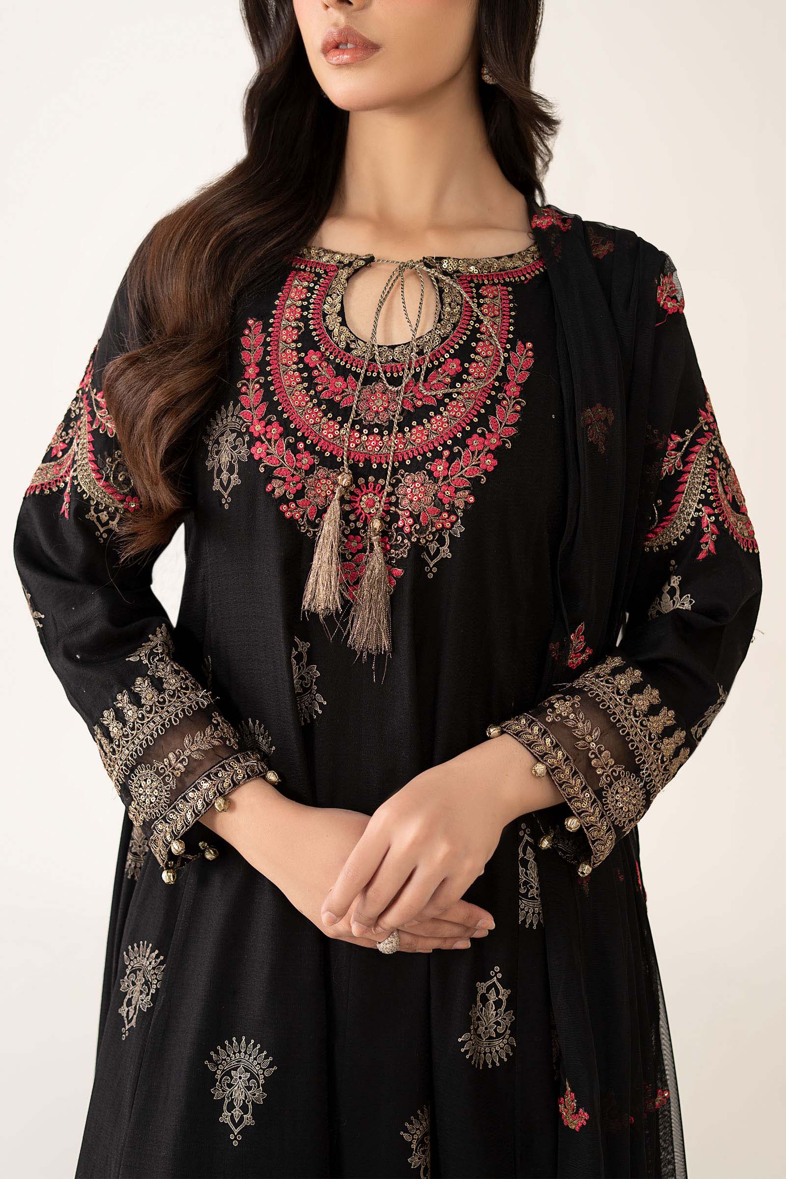 Maria B | Luxury Winter Pret 25 | DW-EF22-13R1-Black