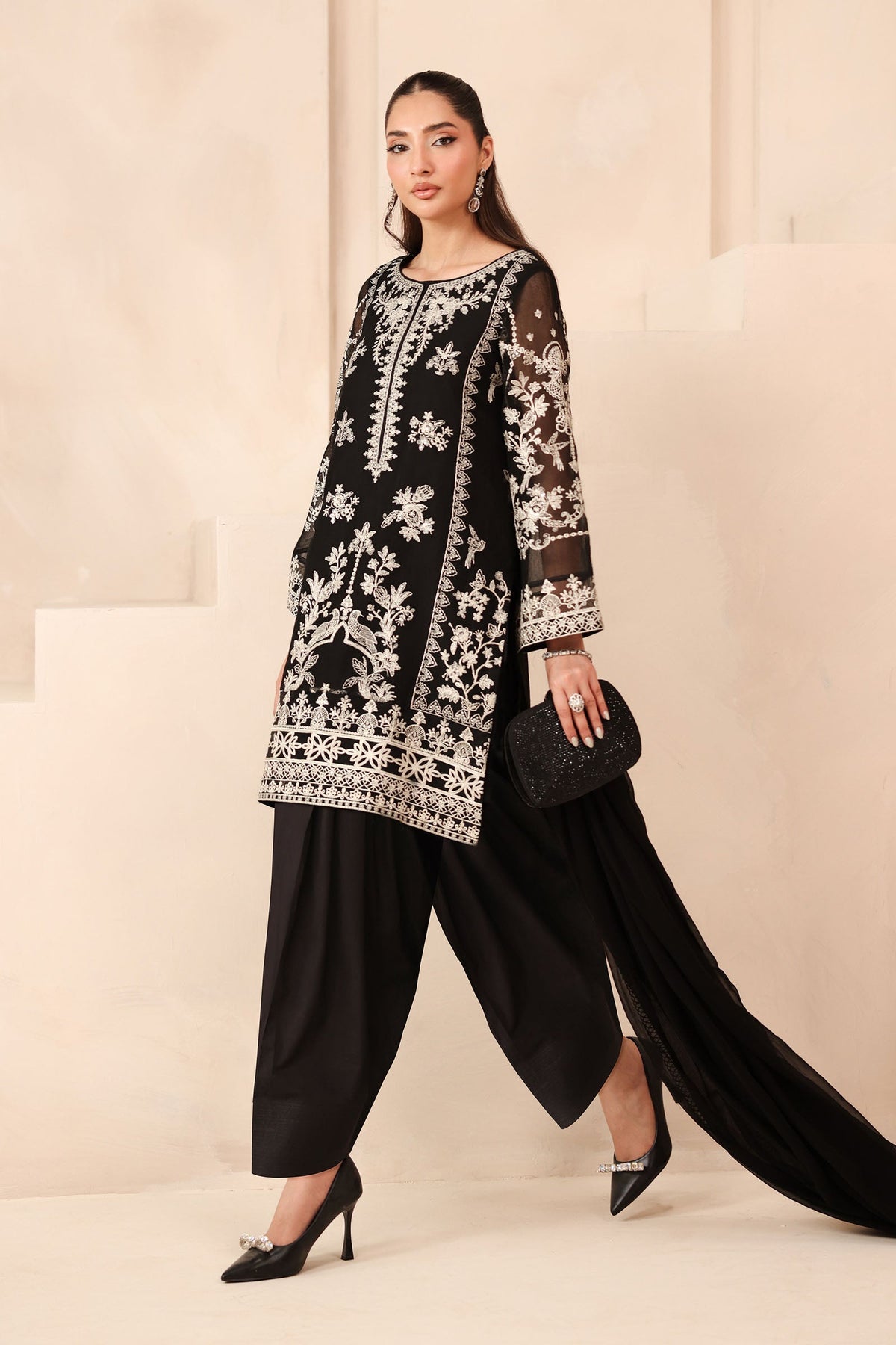 Maria B | Luxury Winter Pret 25 | DW-MN25-03-Black