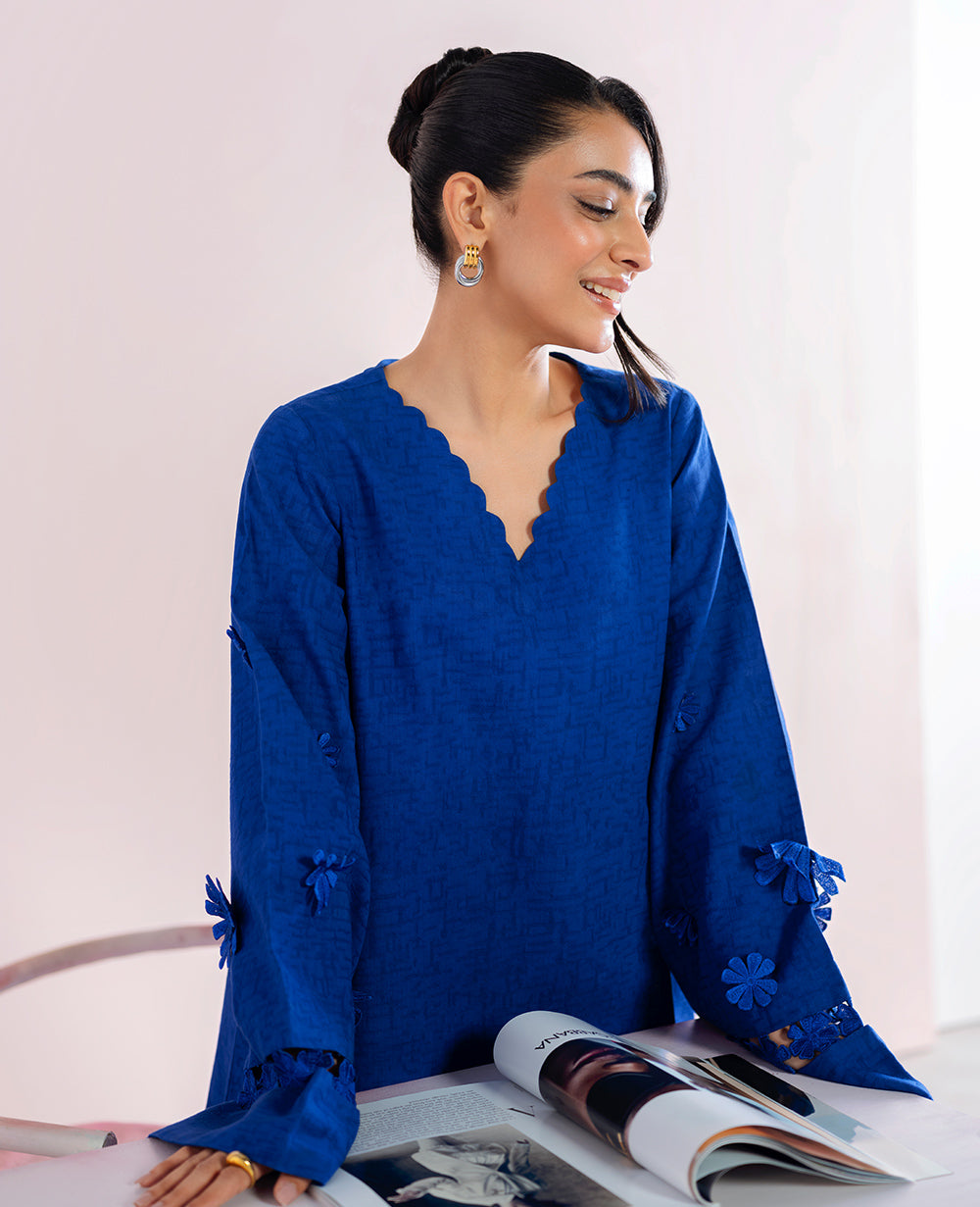 Republic Womenswear | Essentials 25 | ES-189