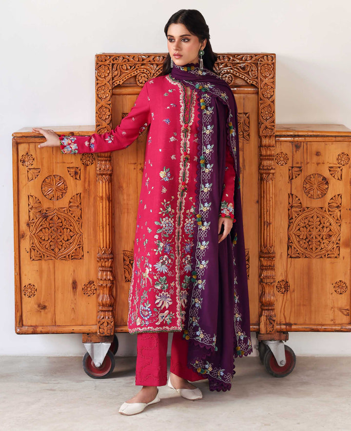 Republic Womenswear | Amaris Luxury Shawl 25 | Elaria
