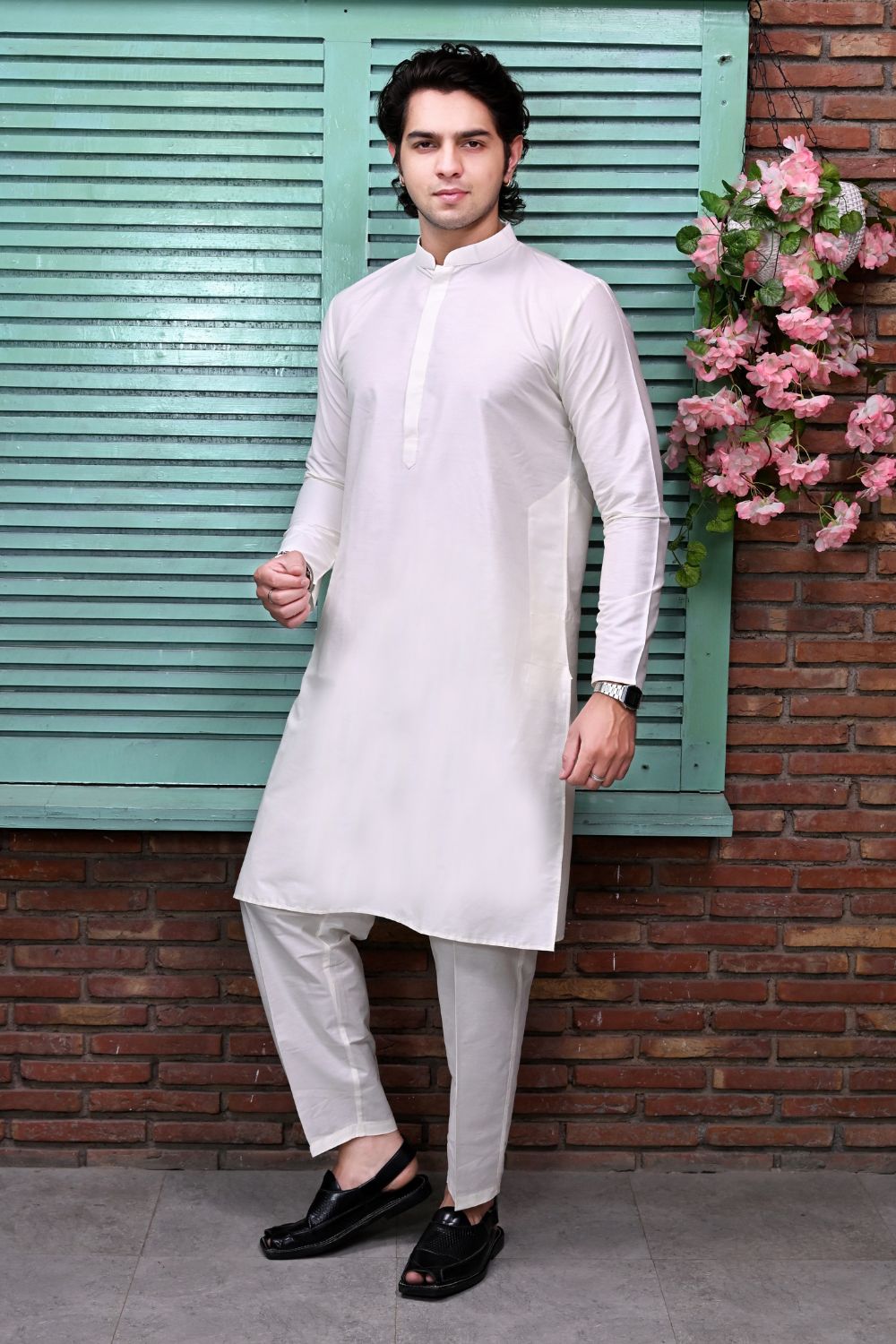 Elegant White Plain Kurta Pajama