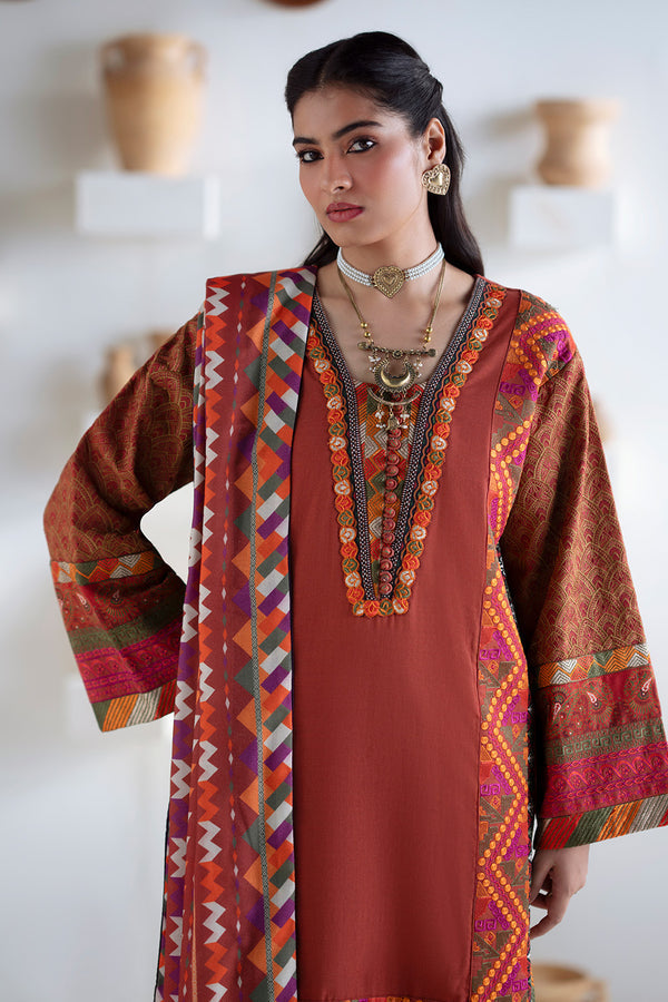 Maryum N Maria | Noore Winters 25 | 3 Piece Embroidered Khaddar BADRAI - FSU5673
