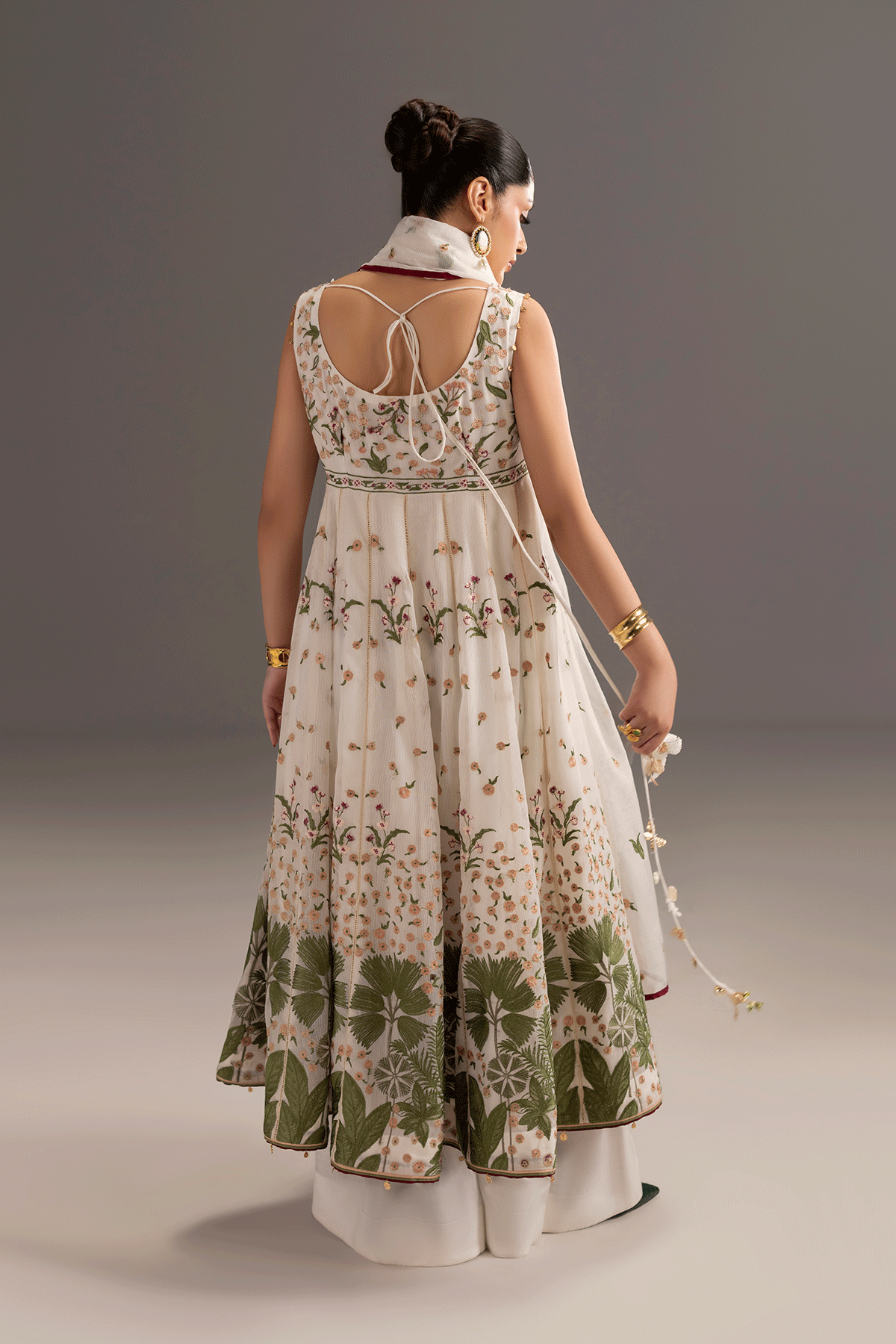 Erum Khan | Summer Whisper | Elegant Glow