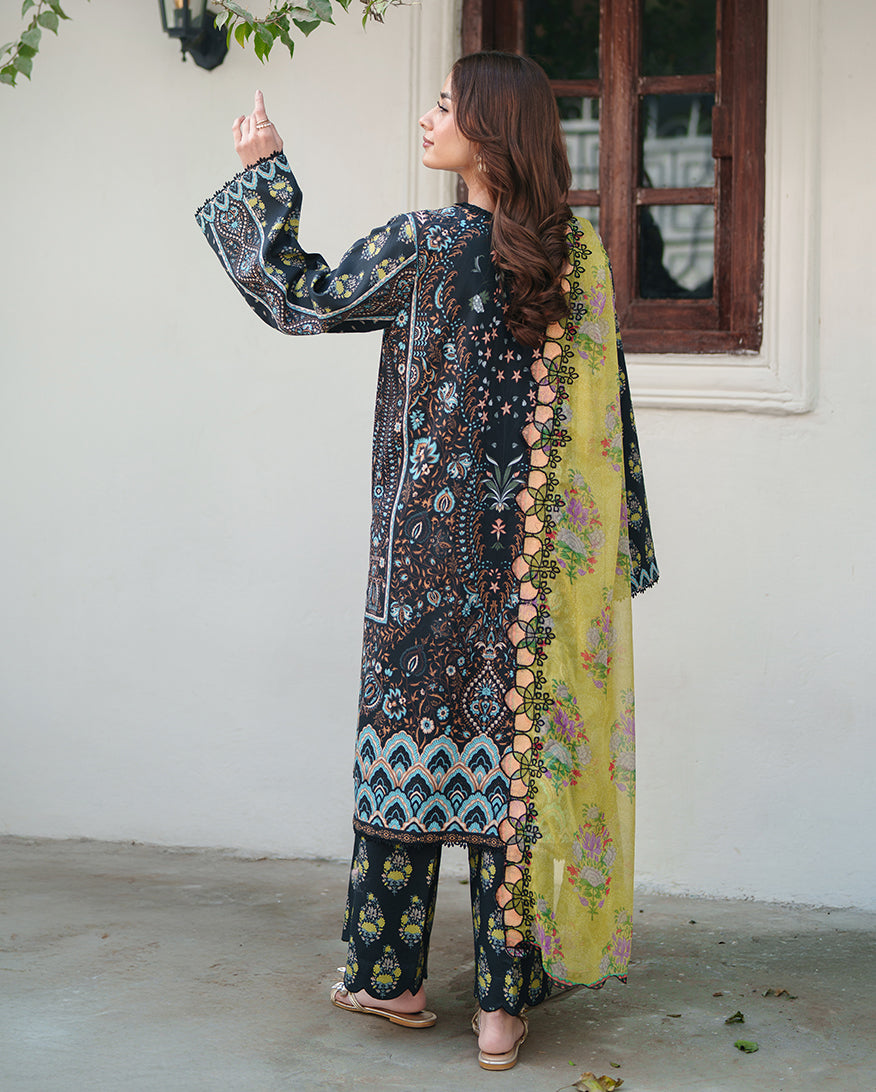 Roheenaz | Whispered Florals | Garden Mist