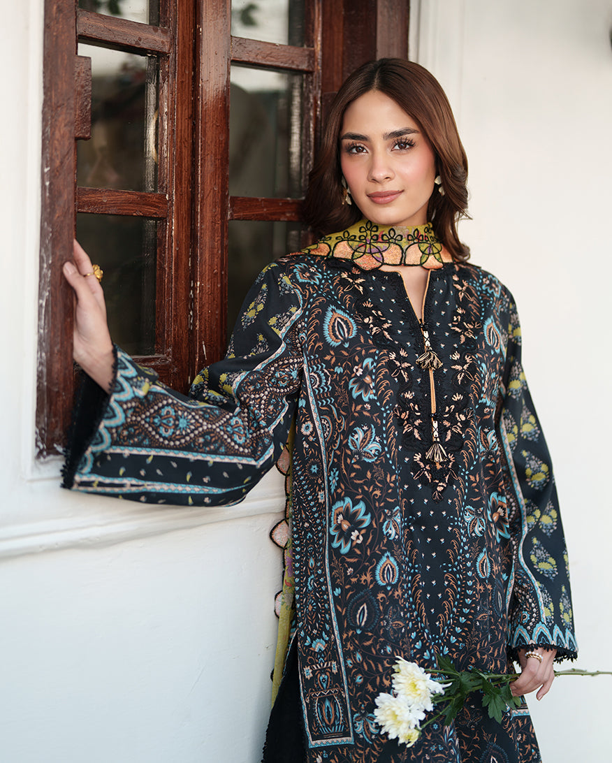 Roheenaz | Whispered Florals | Garden Mist