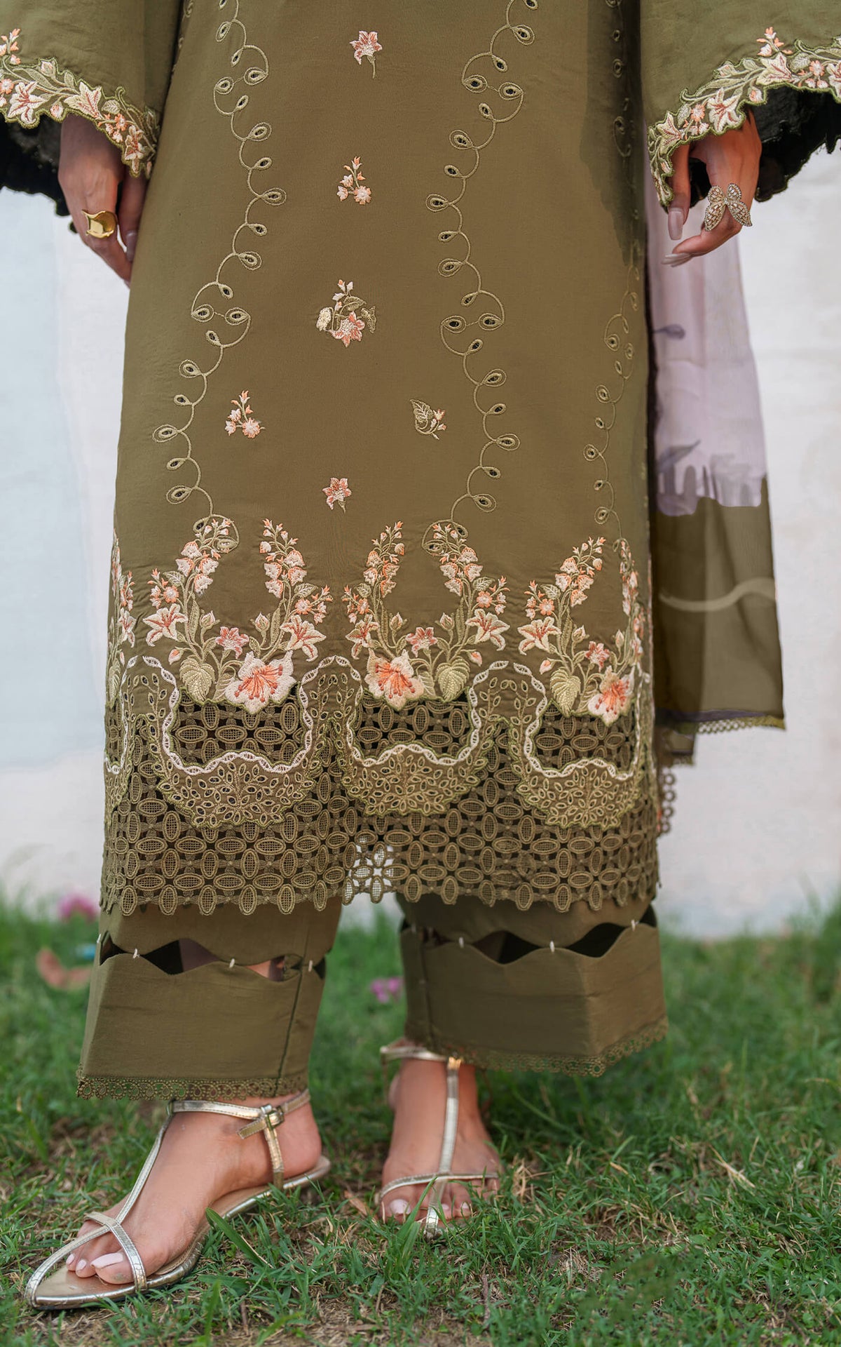 Asifa and Nabeel | Eden Cambric 25 | Gardenia Grace ECU25-09
