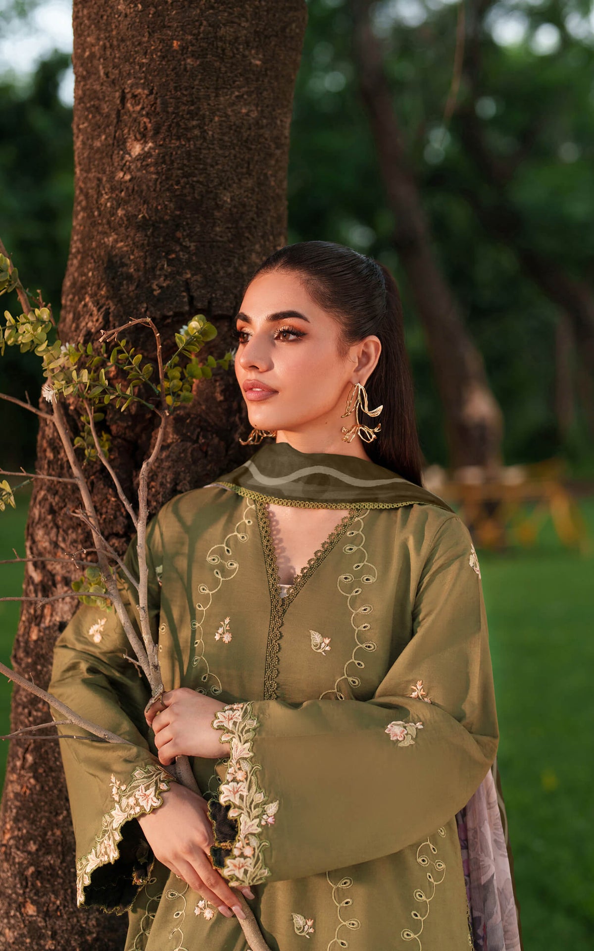 Asifa and Nabeel | Eden Cambric 25 | Gardenia Grace ECU25-09