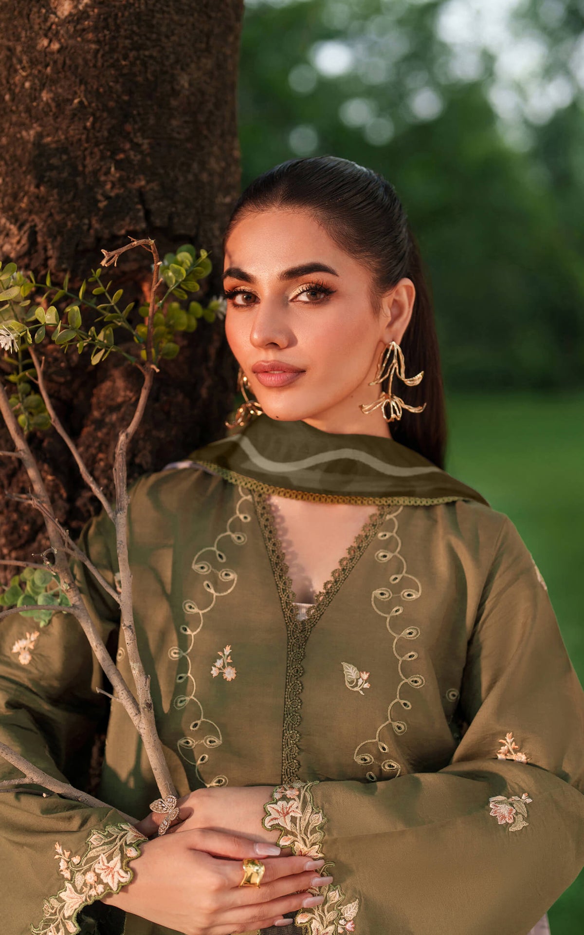 Asifa and Nabeel | Eden Cambric 25 | Gardenia Grace ECU25-09