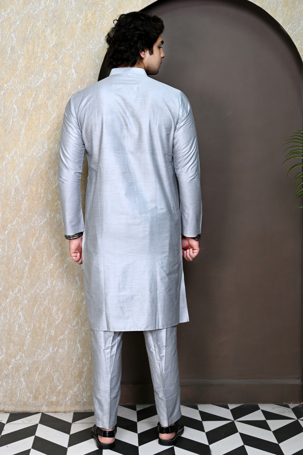 Men Grey Raw Silk Kurta Pajama