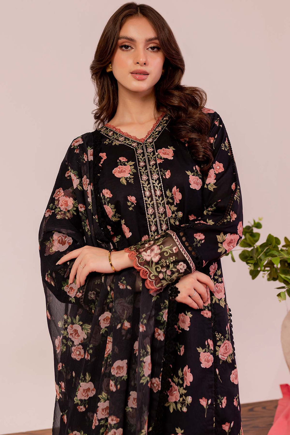 Farasha | Printed Essentials | Black Scarlet