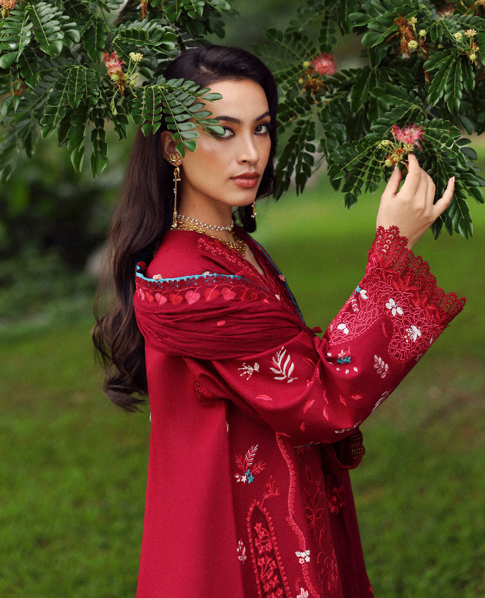 Republic Womenswear | Lilas Lawn 26 | Isara