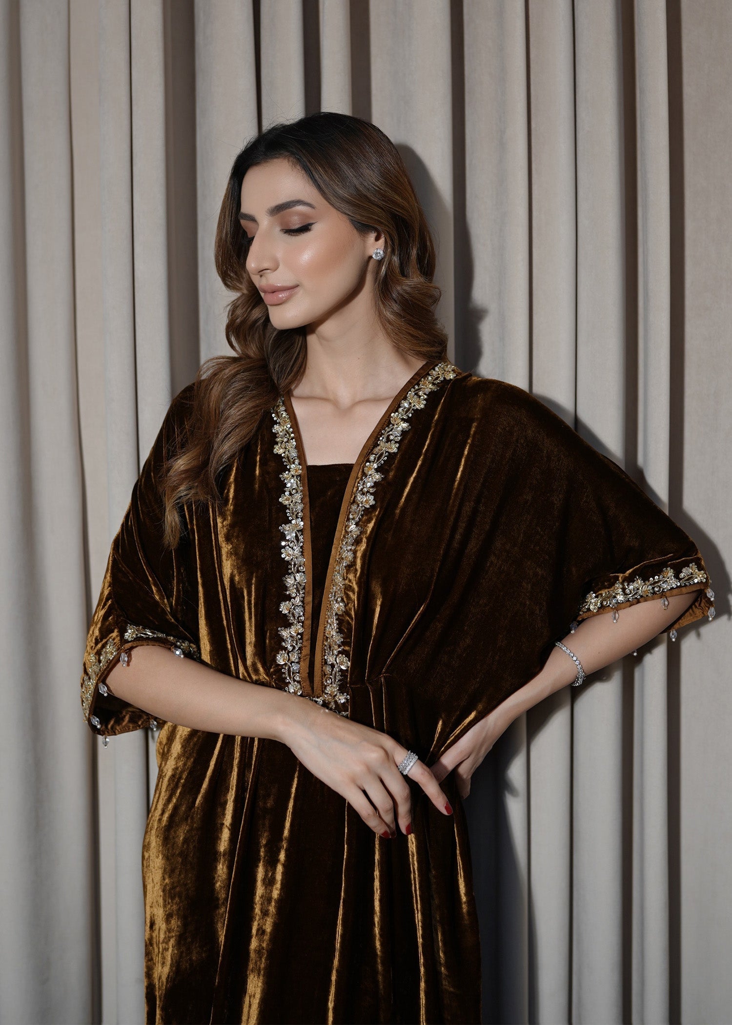 Mahum Asad | Voila Velvets | Topaz