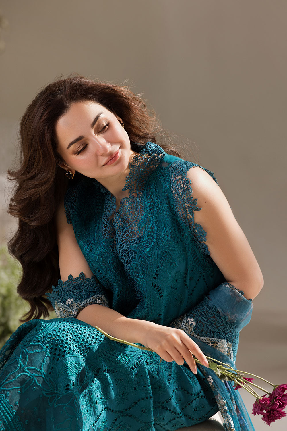 Sobia Nazir | Luxury Lawn 25 | 2A
