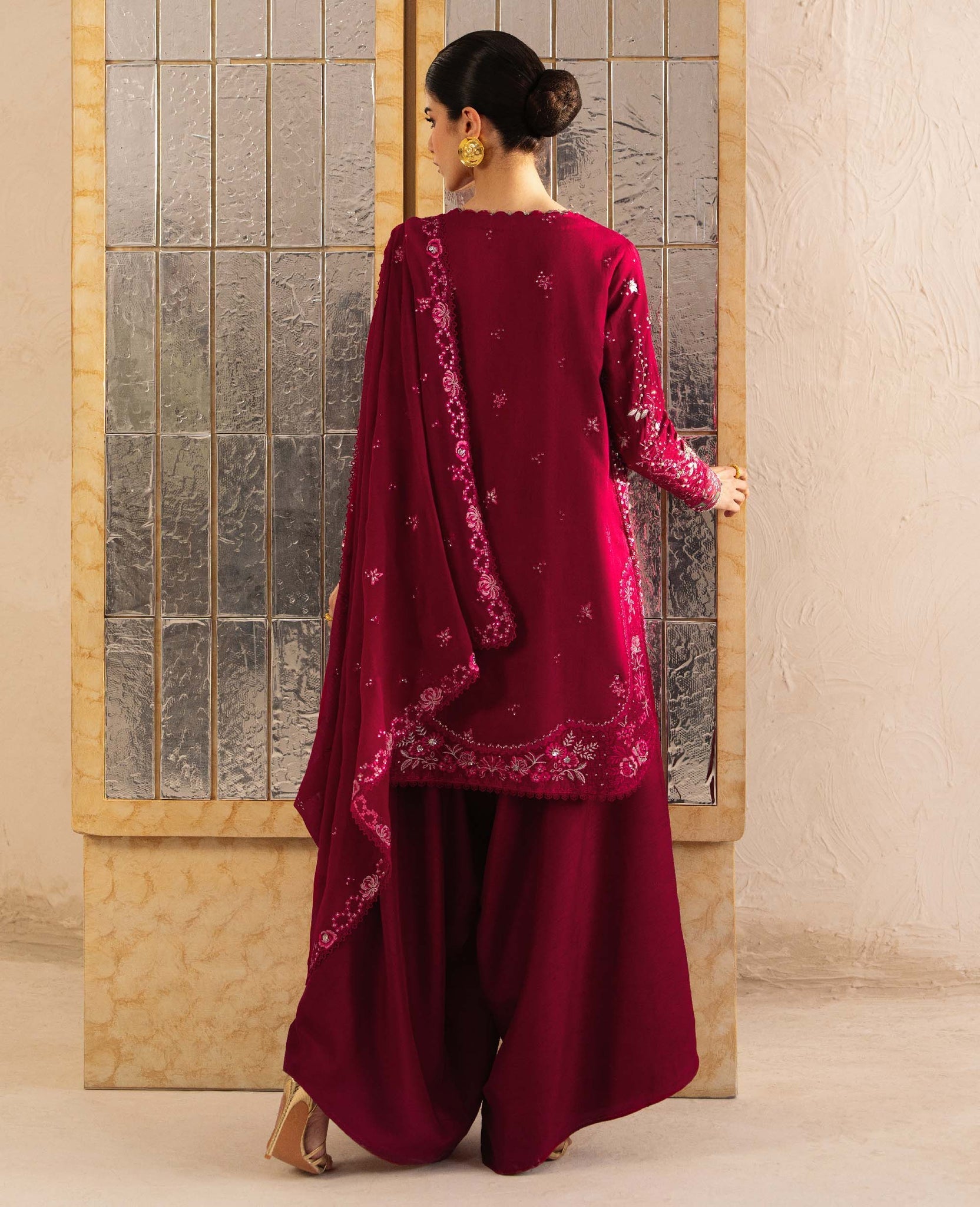 Republic Womenswear | Luxury Formal 26 | Rosilia