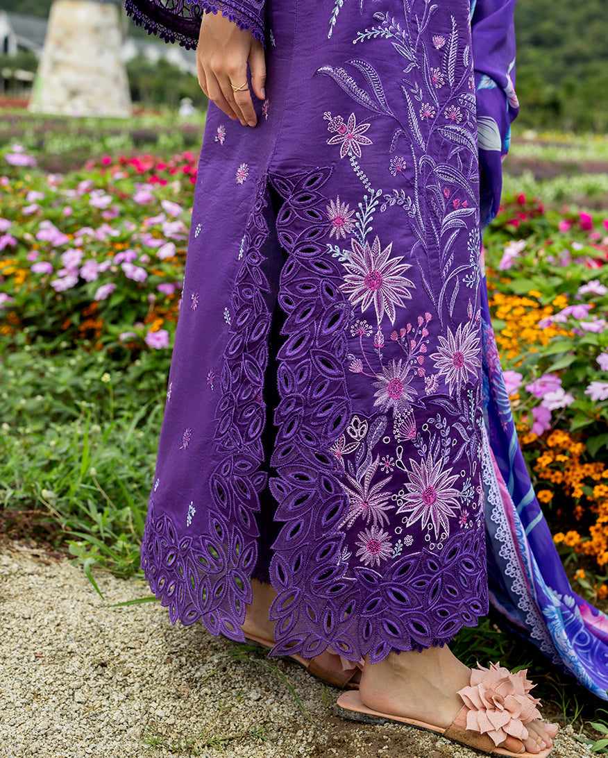 Mushq | The Secret Garden Lawn | Lily Veil