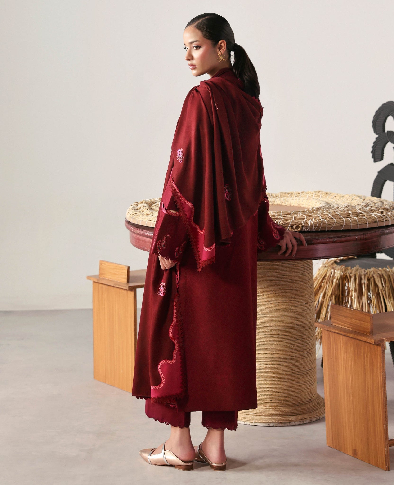 Republic Womenswear | Basics Winter 25 | LunÃ©ve