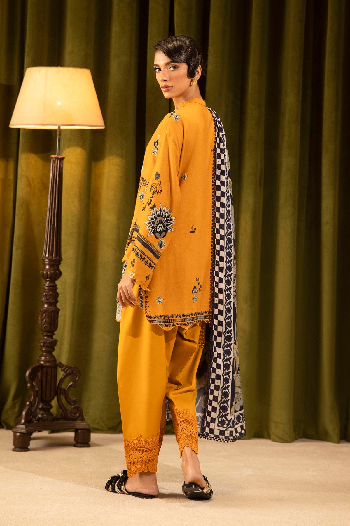 Sana Safinaz | Muzlin Winter 25 | 020A