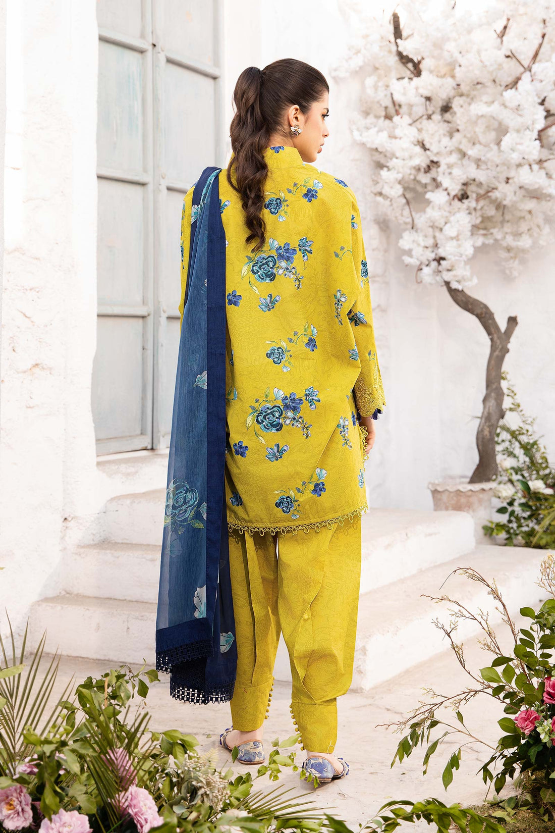 Maria B | M Basic Summer Lawn 25 | MB-CUS25-702A