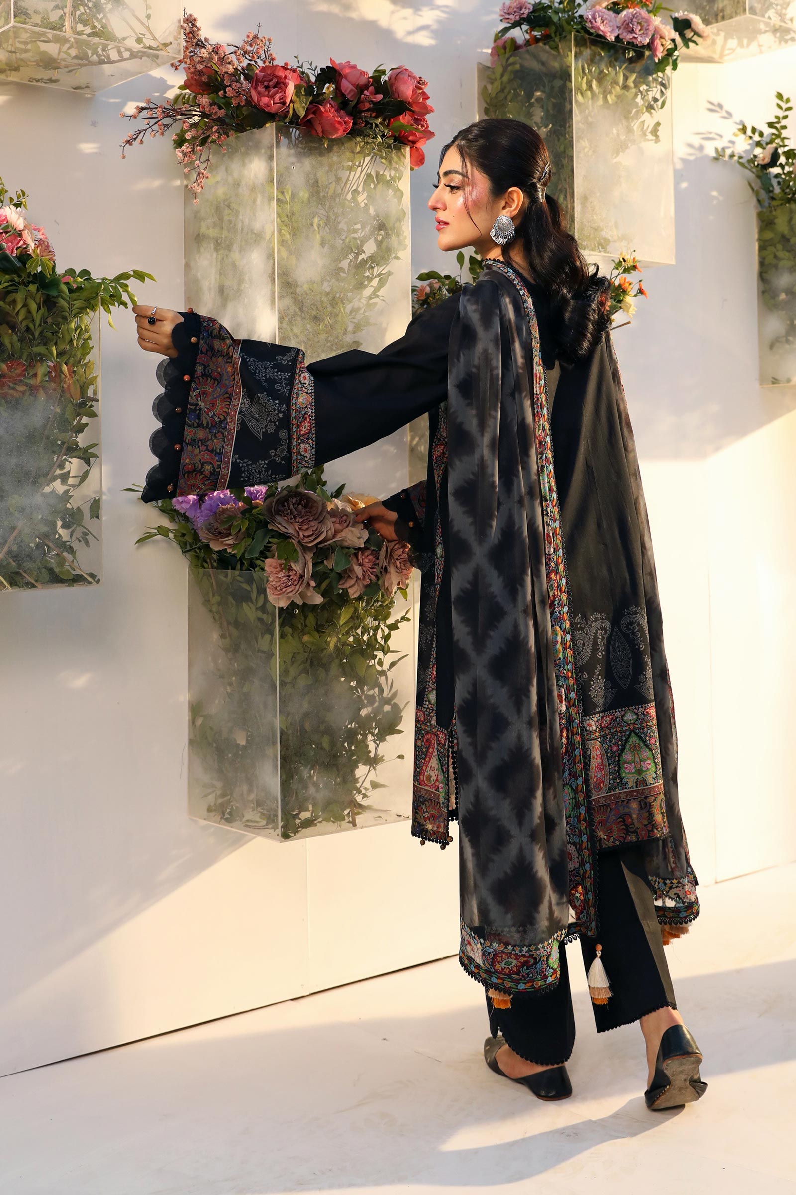 Maria B | M Basic Summer Lawn 25 | MB-CUS25-703A