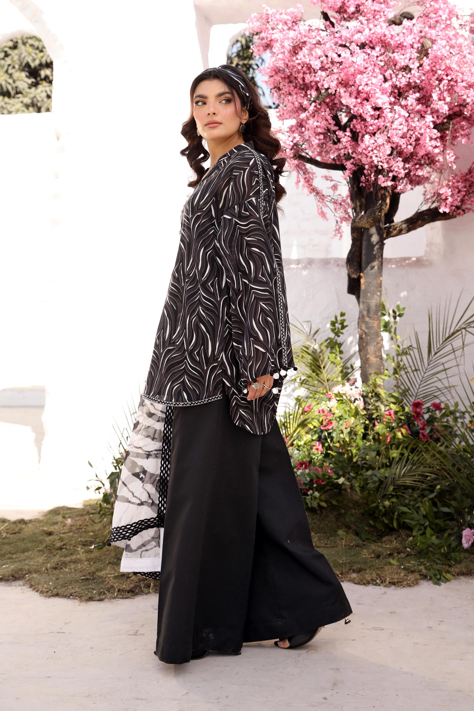 Maria B | M Basic Summer Lawn 25 | MB-CUS25-704B