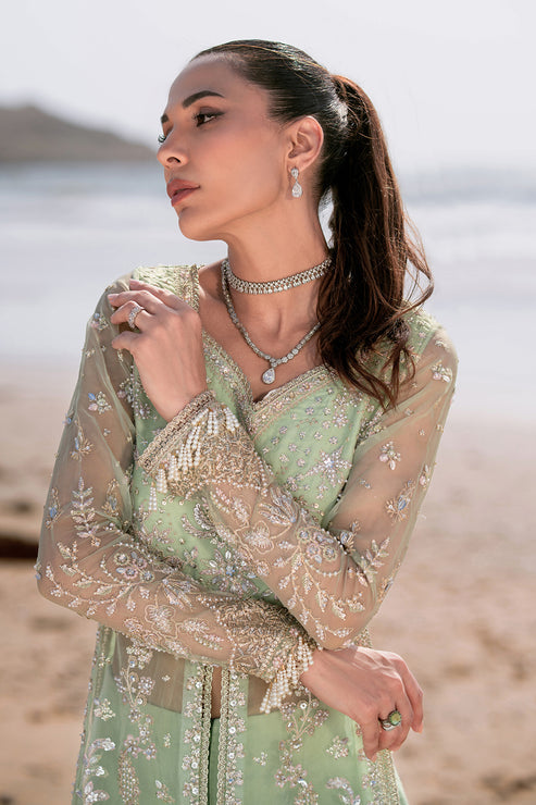 Emaan Adeel | Kamari Reveuse Wedding Formals | NOIR