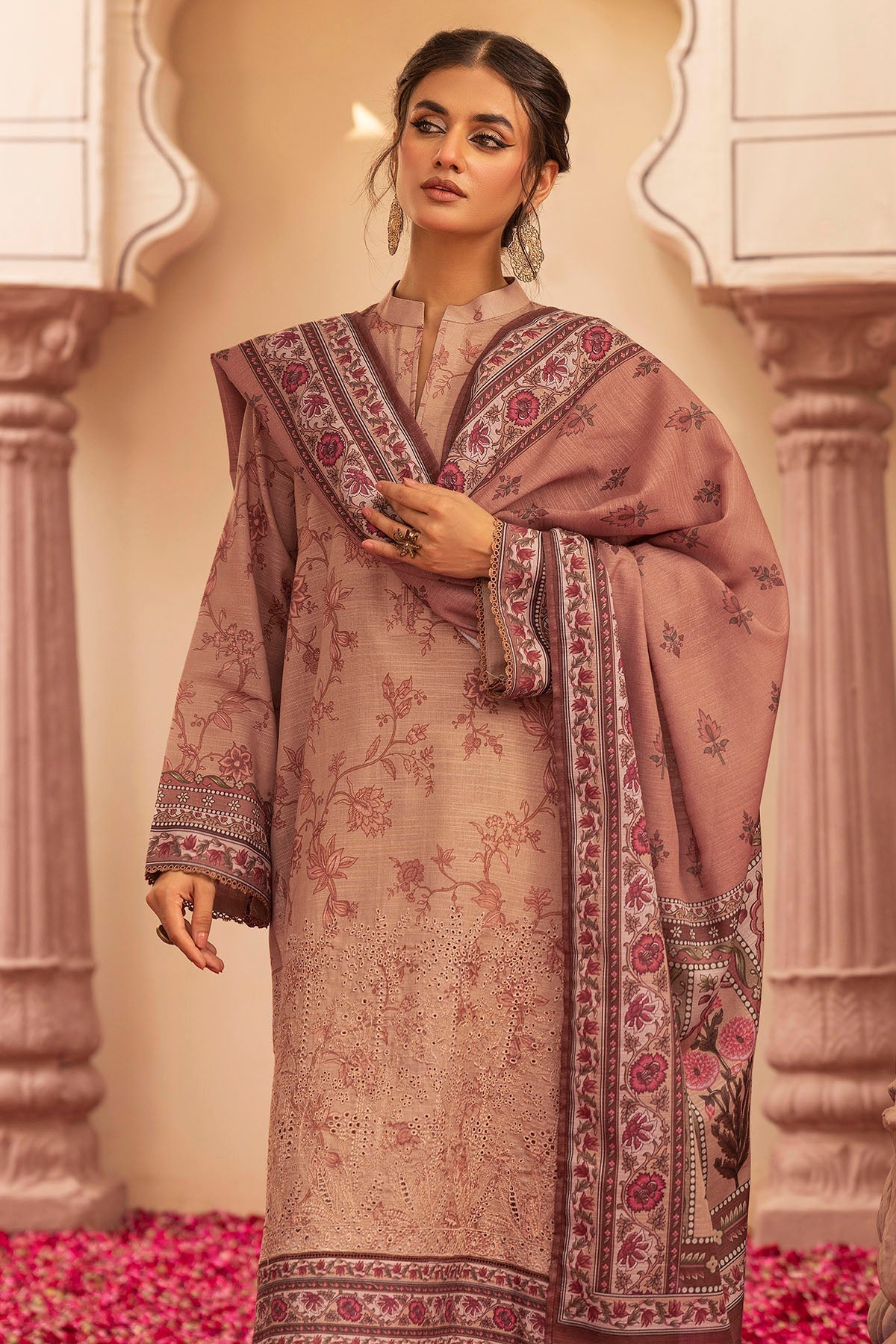 Motifz | Premium Khaddar | 5204-SURI