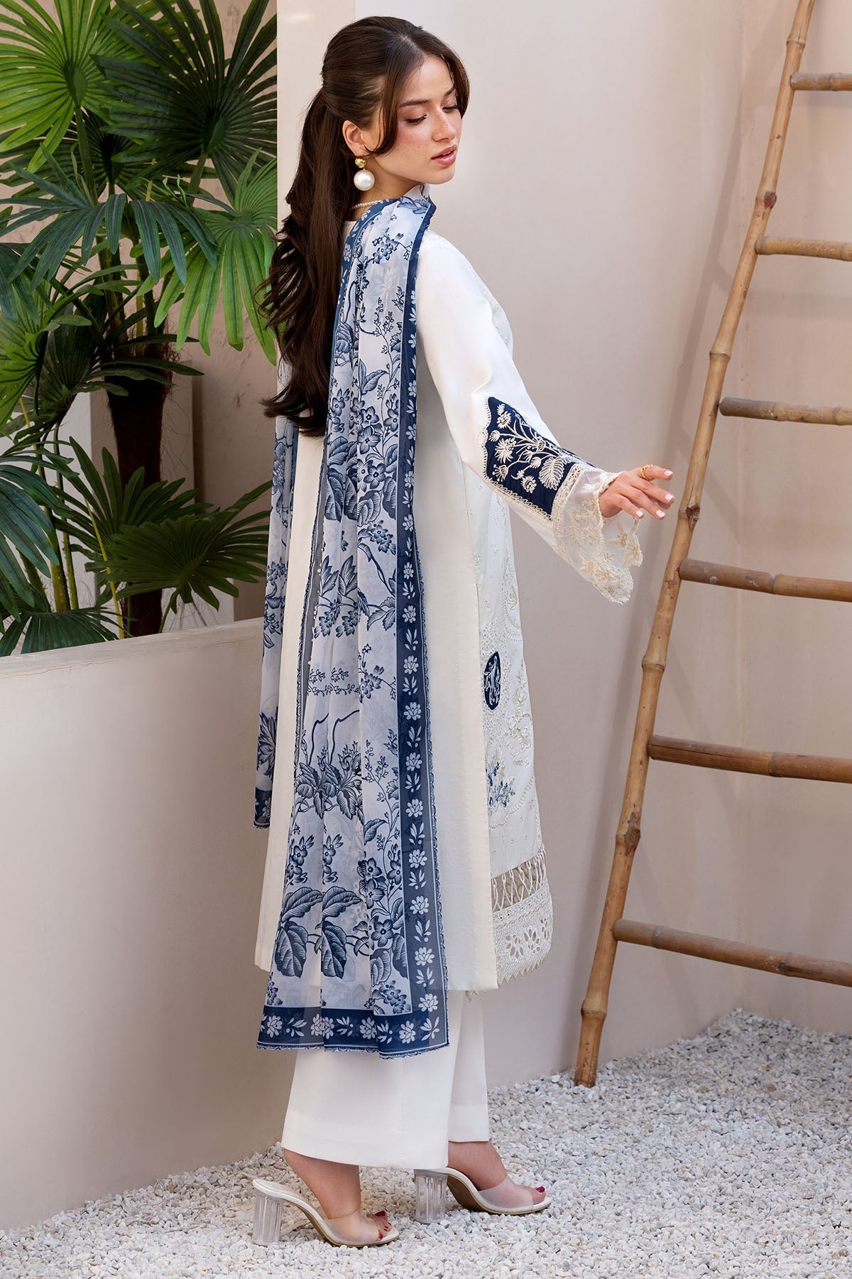 Motifz | Amal Lawn 26 | 6070-MTNA