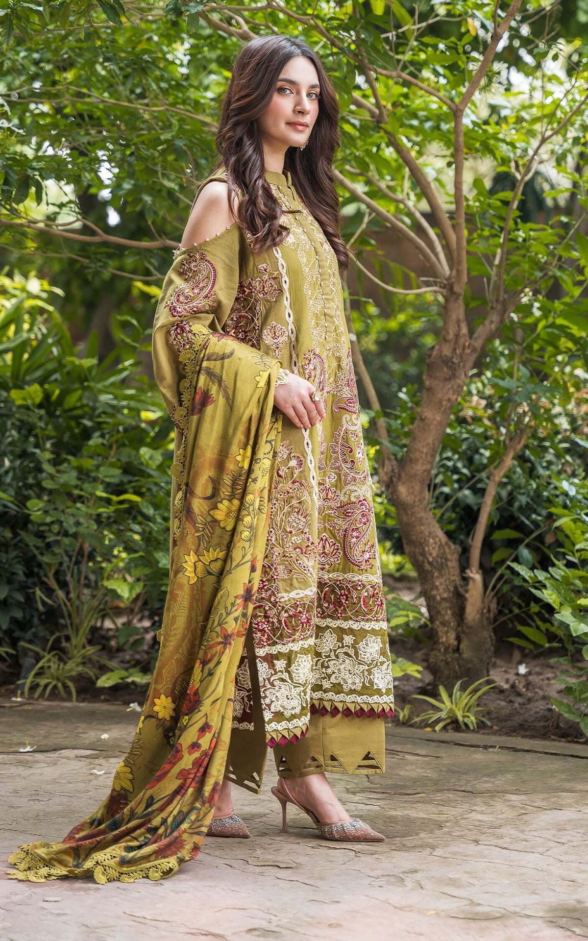 Asifa and Nabeel | Luxury Winter 24 | NOA WL-04