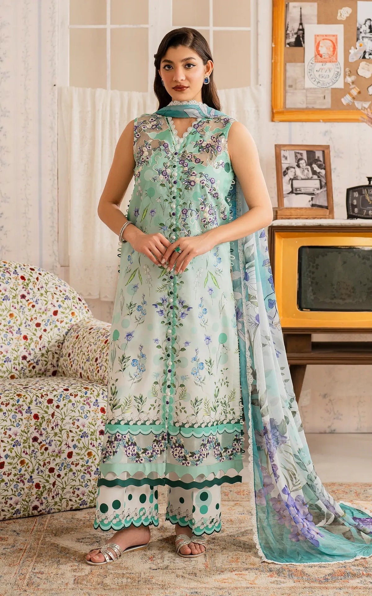 Asifa and Nabeel | Meraki Vintage 25 | Nazneen (MVL25-15)