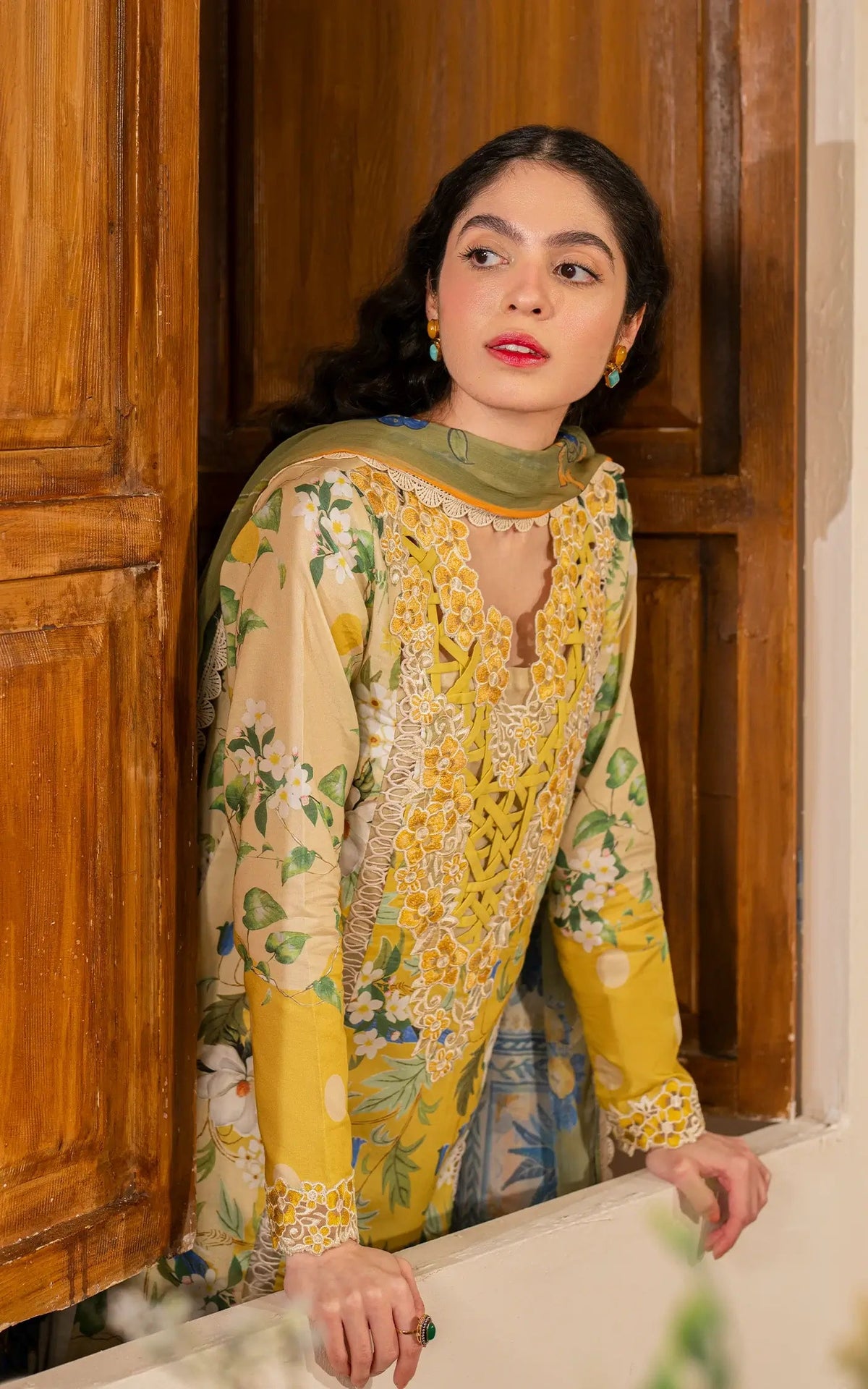 Asifa and Nabeel | Meraki Vintage 25 | Nimbu Pani (MVL25-04)