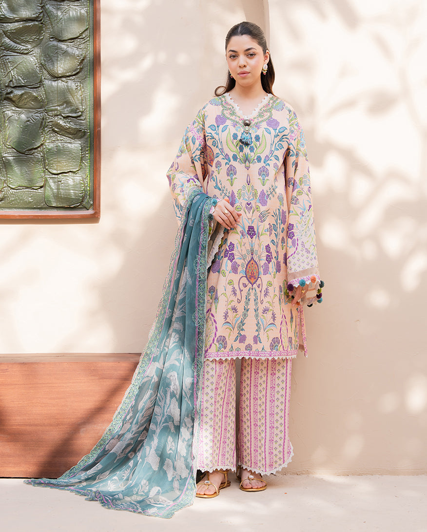 Roheenaz | Summer in Bloom | Rosewood Bloom