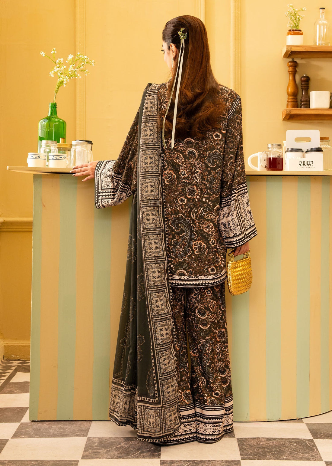 Maria Osama Khan | Retro 26 | Solene